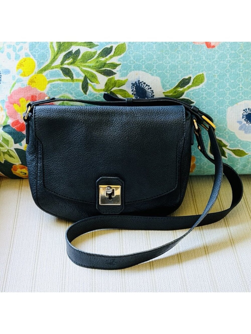 Furla Crossbody Bag Black Textured Leather Gold Accents - Picture 1 of 16